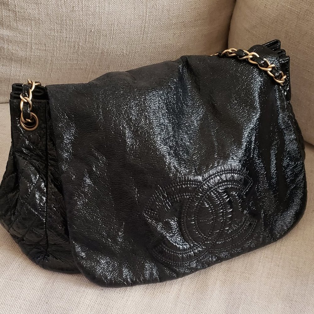 🌈🌙🔮🦋❣Chanel Rock & Chain 🌈🌙🔮🦋❣💜